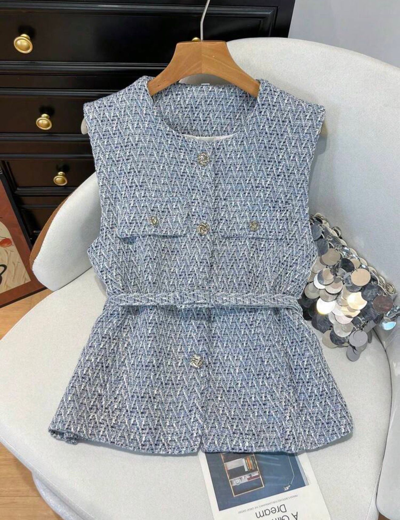 Elegant Loose Light Blue Sequin Tweed